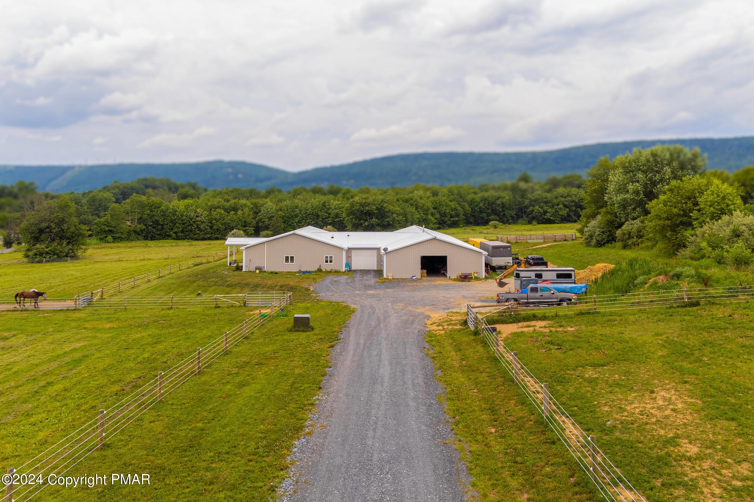 3670 N Dogwood Road, Danielsville, Pennsylvania image 9