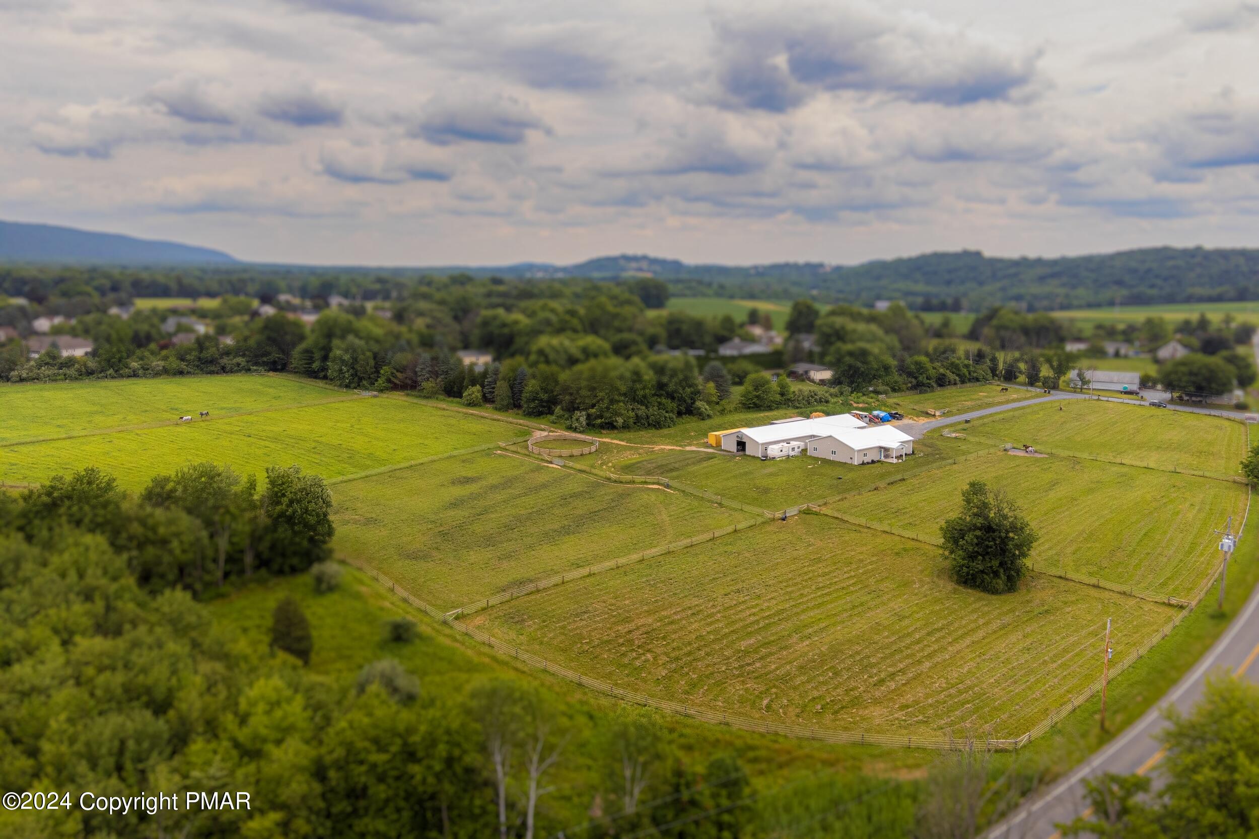 3670 N Dogwood Road, Danielsville, Pennsylvania image 1