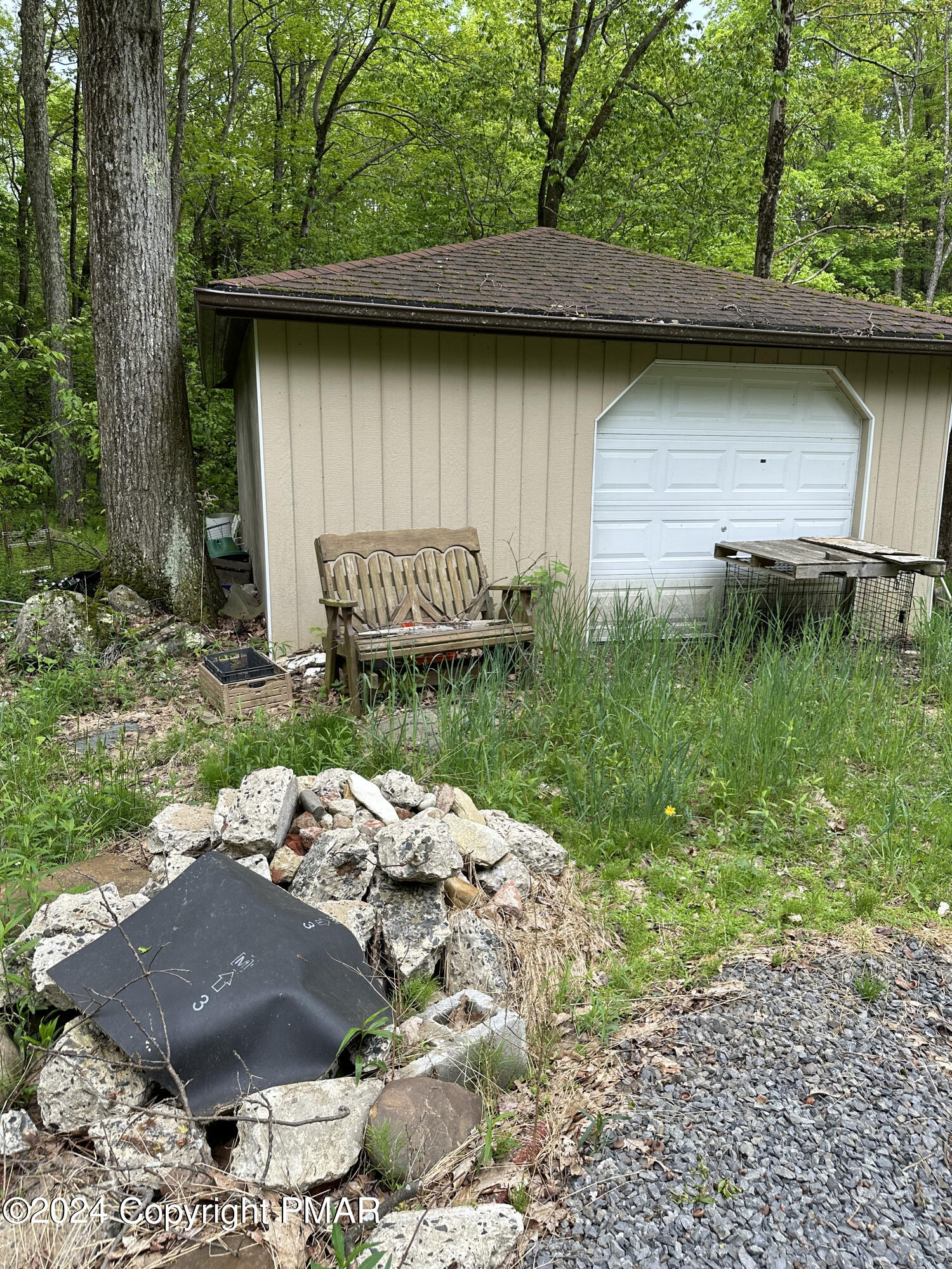 115 Lakewood Drive Dr, Canadensis, Pennsylvania image 2