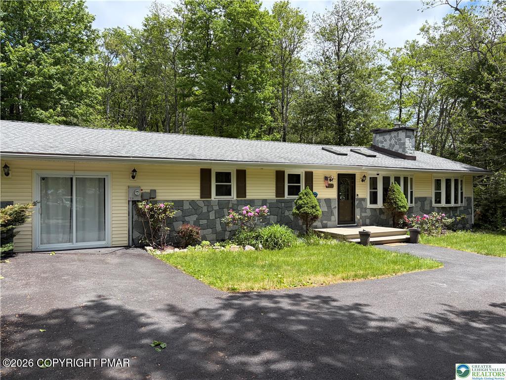 215 Larch Oval