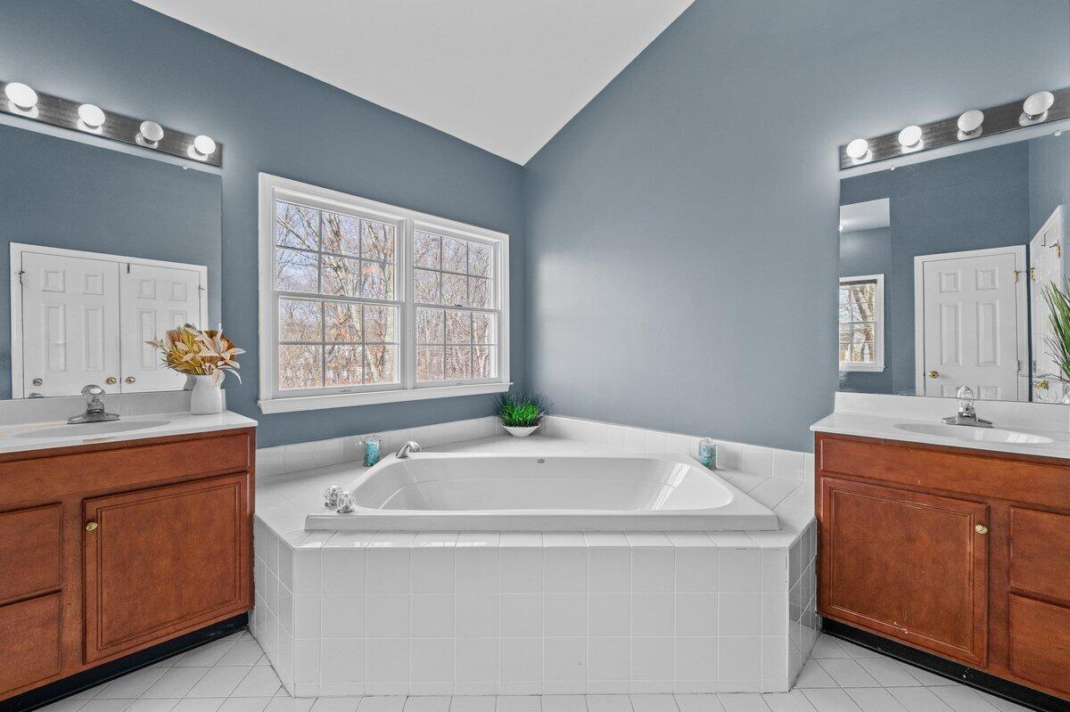 255 Rising Meadow Way, East Stroudsburg, Pennsylvania image 28