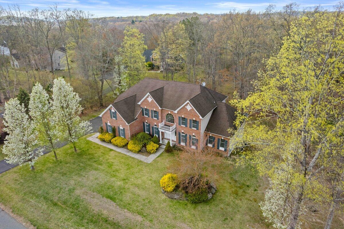 255 Rising Meadow Way, East Stroudsburg, Pennsylvania image 1