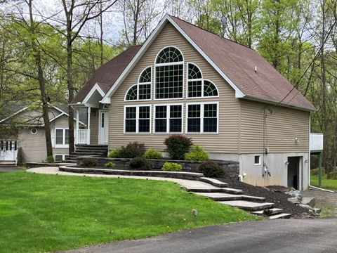 121 Mohawk Trail Albrightsville PA 18210
