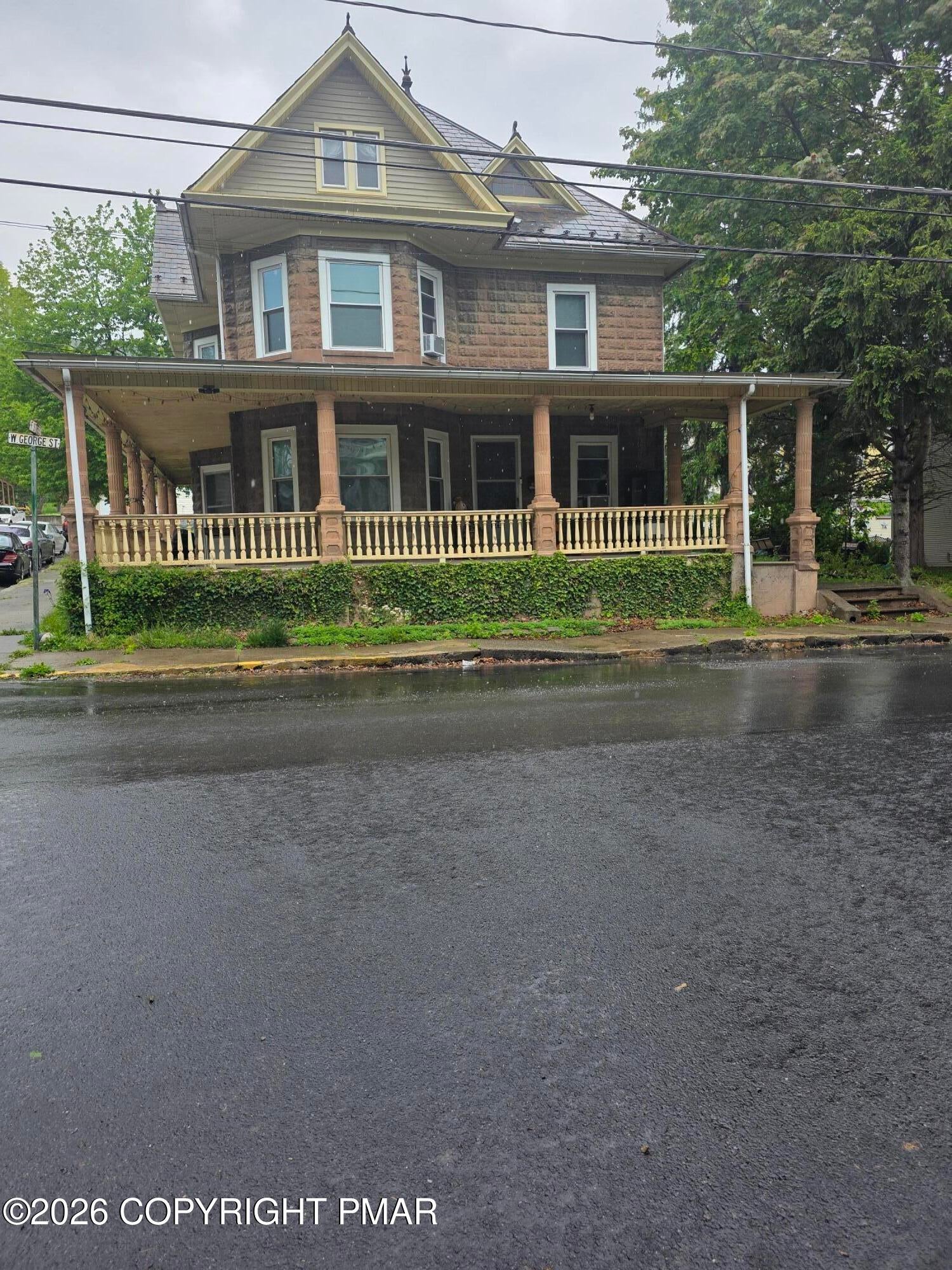 729 George Street