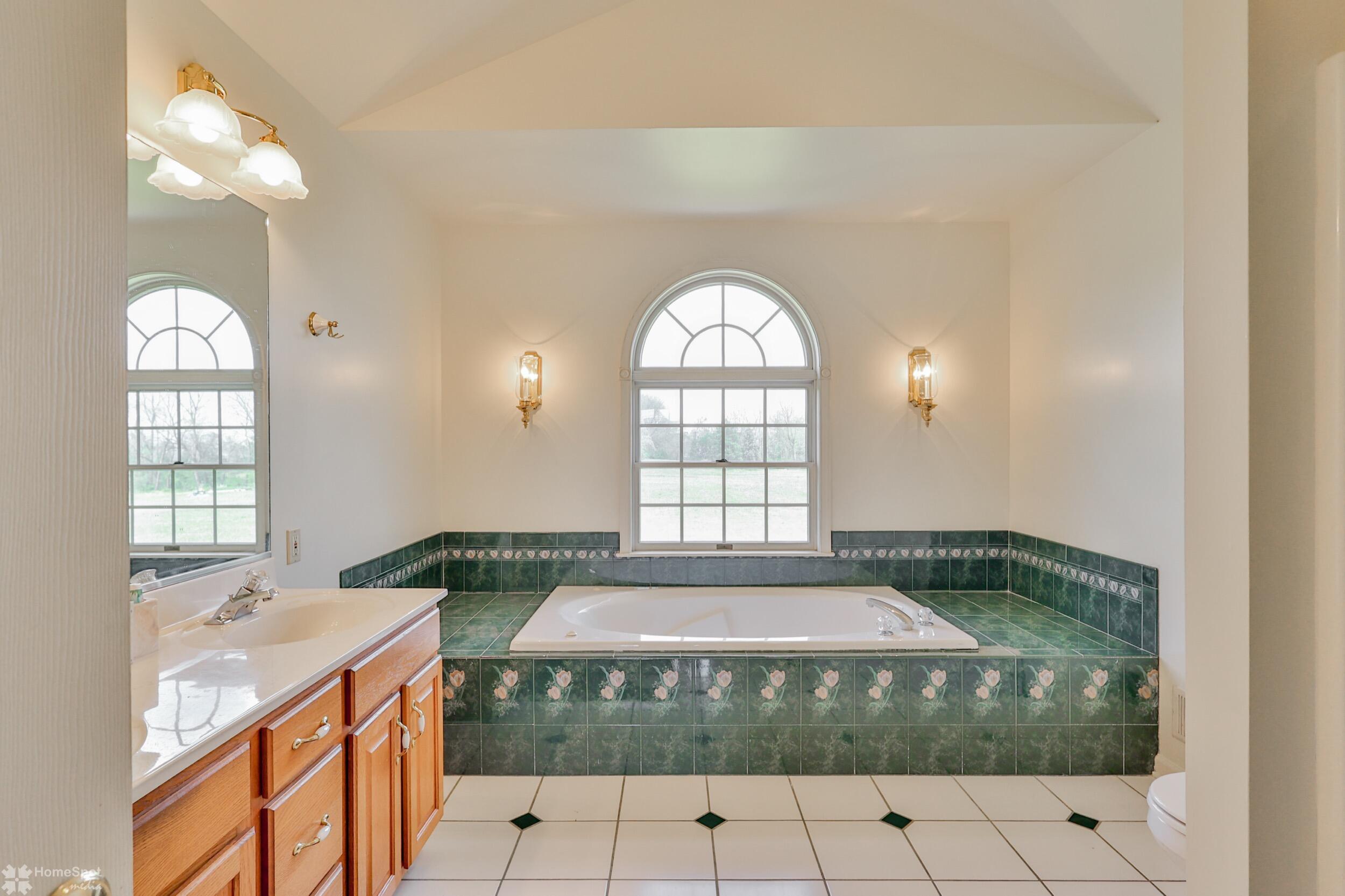 634 Country Club Road, Easton, Pennsylvania image 25