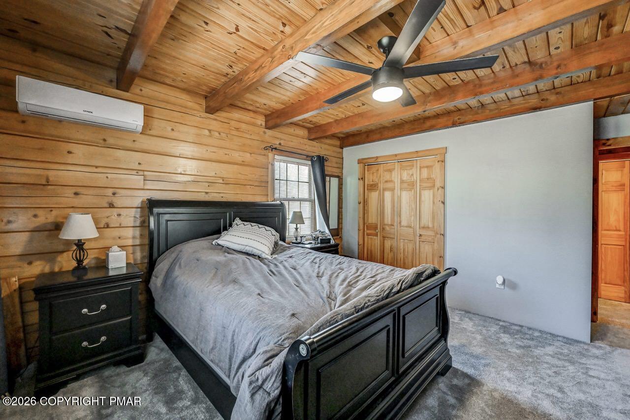 Albrightsville, Pennsylvania, 18210, United States, 5 Bedrooms Bedrooms, ,4 BathroomsBathrooms,Residential,Active,2043121