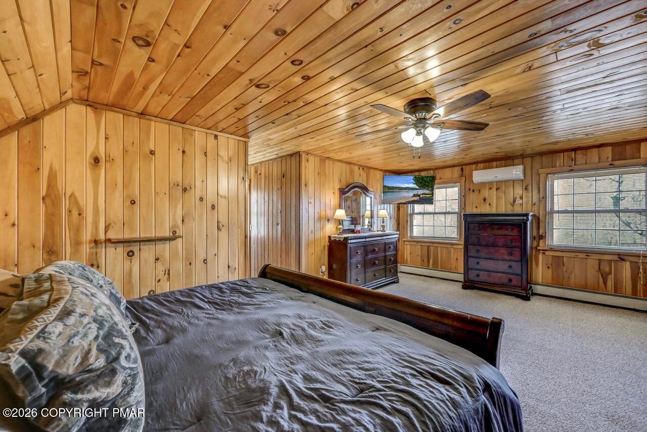 Albrightsville, Pennsylvania, 18210, United States, 5 Bedrooms Bedrooms, ,4 BathroomsBathrooms,Residential,Active,2043121