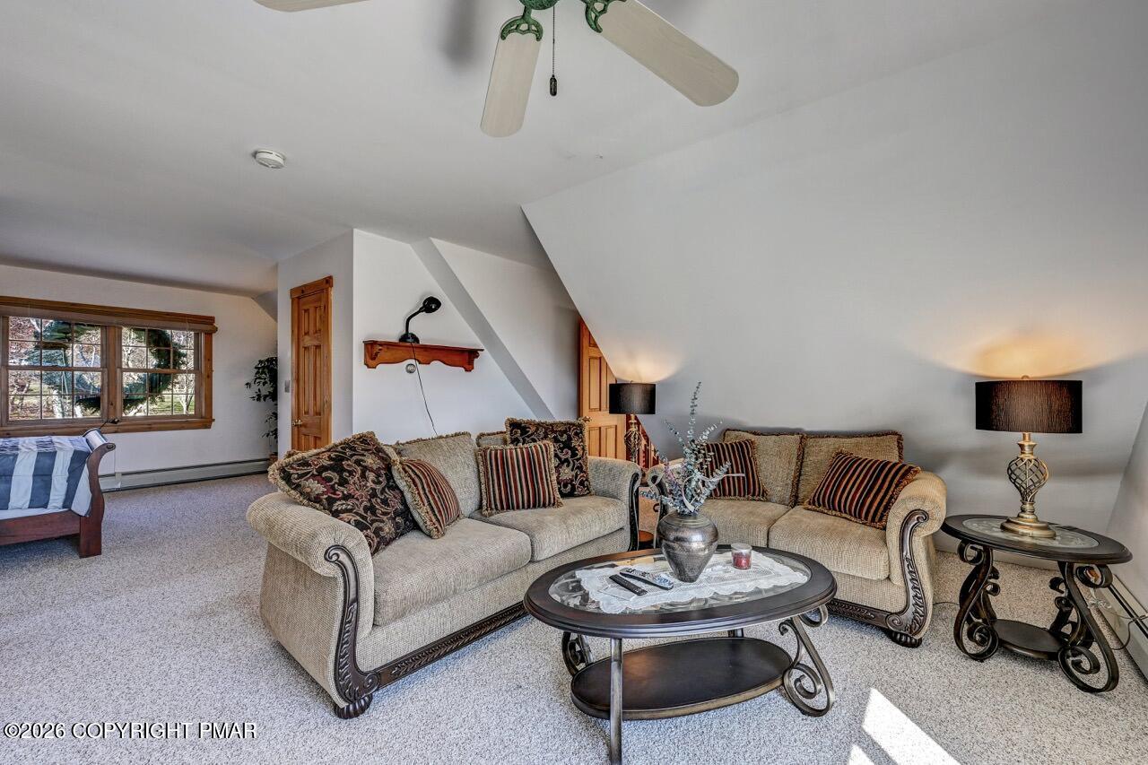 Albrightsville, Pennsylvania, 18210, United States, 5 Bedrooms Bedrooms, ,4 BathroomsBathrooms,Residential,Active,2043121