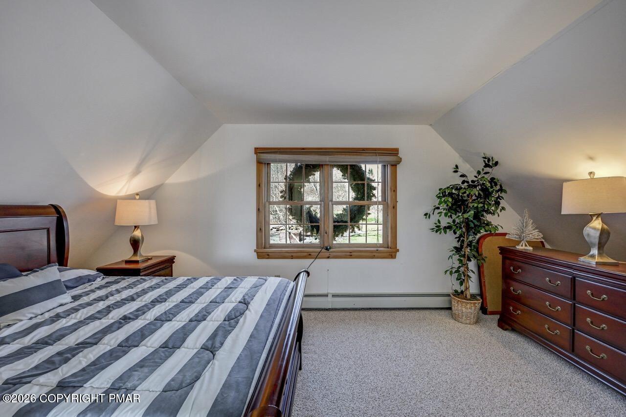 Albrightsville, Pennsylvania, 18210, United States, 5 Bedrooms Bedrooms, ,4 BathroomsBathrooms,Residential,Active,2043121