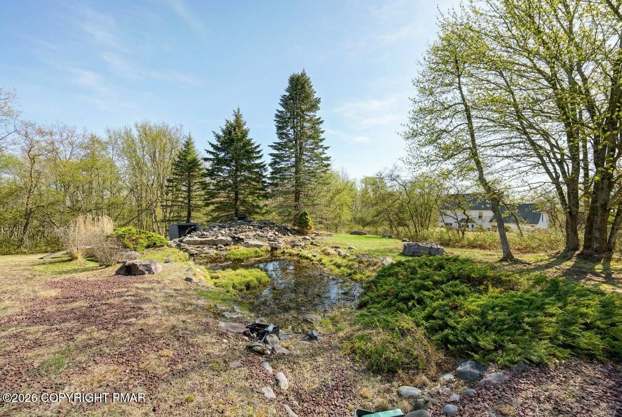 Albrightsville, Pennsylvania, 18210, United States, 5 Bedrooms Bedrooms, ,4 BathroomsBathrooms,Residential,Active,2043121