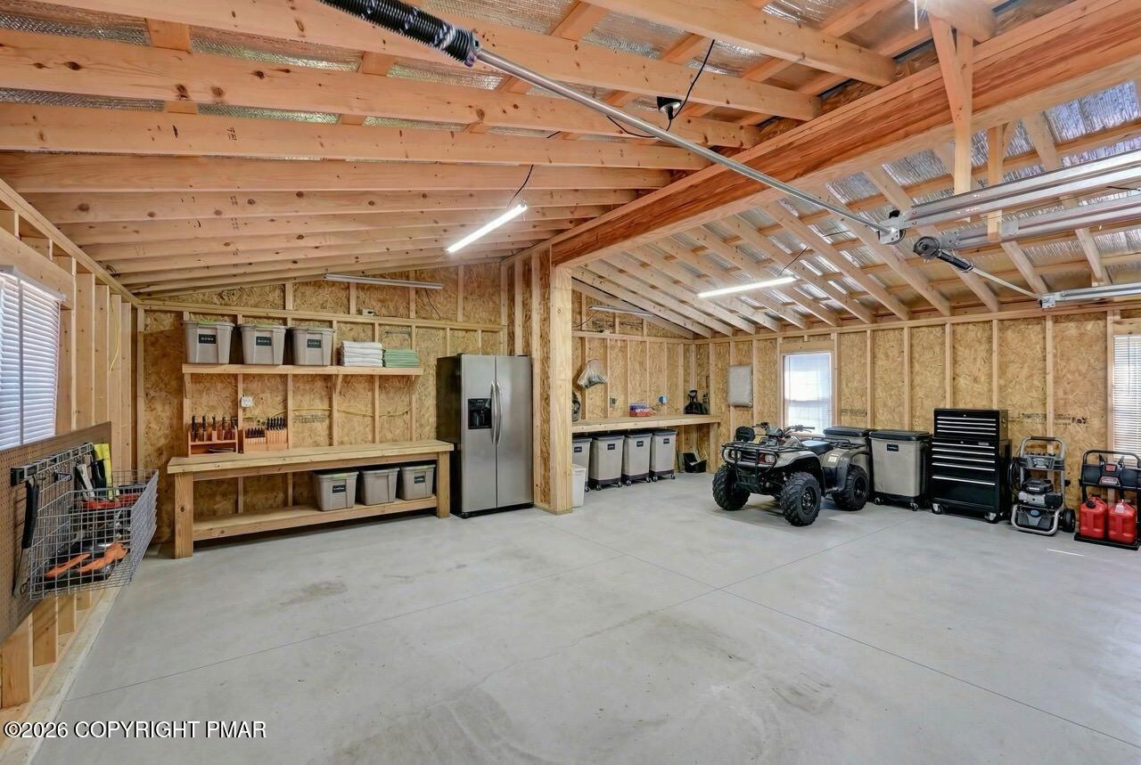 Albrightsville, Pennsylvania, 18210, United States, 5 Bedrooms Bedrooms, ,4 BathroomsBathrooms,Residential,Active,2043121