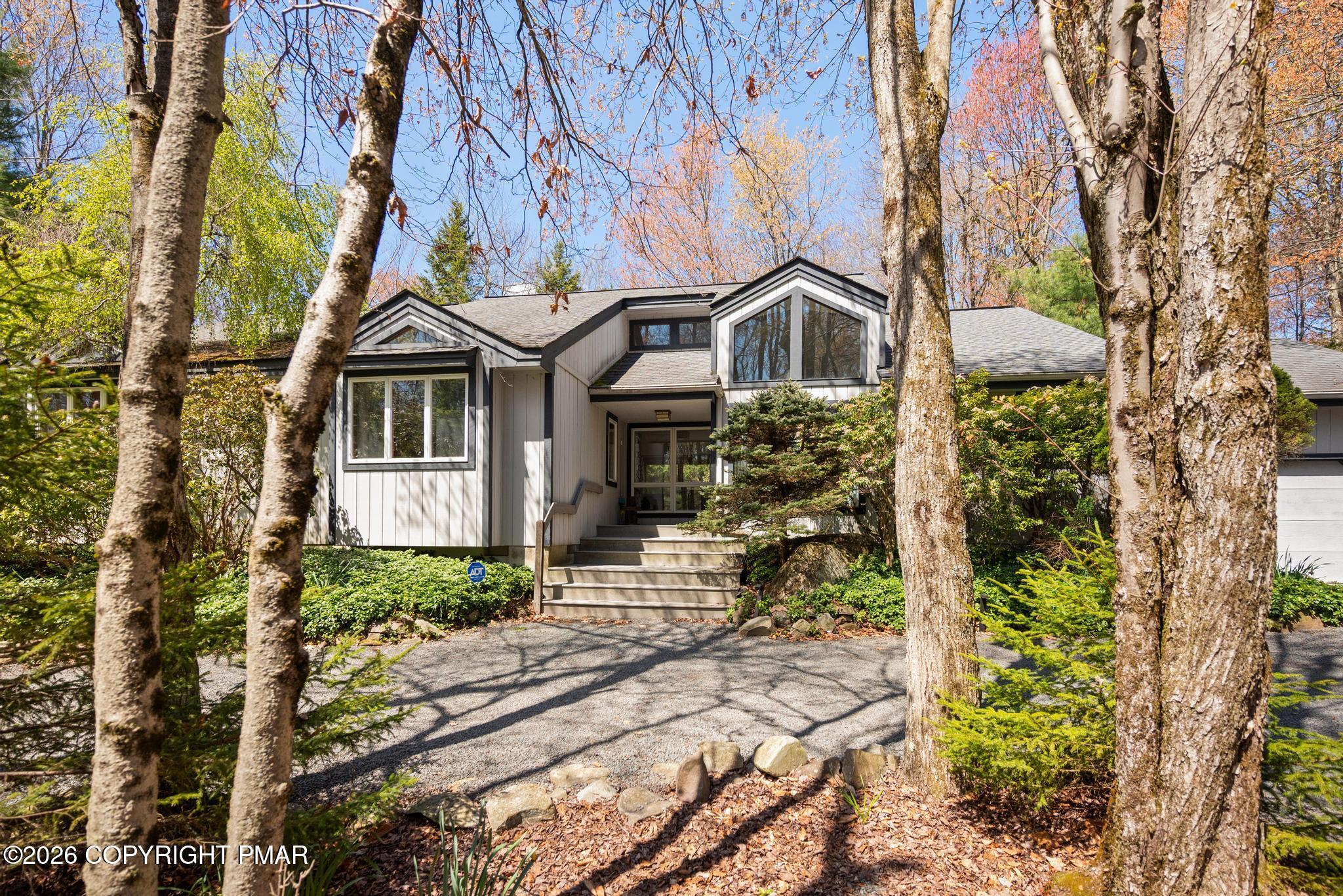 576 Conestoga Trail