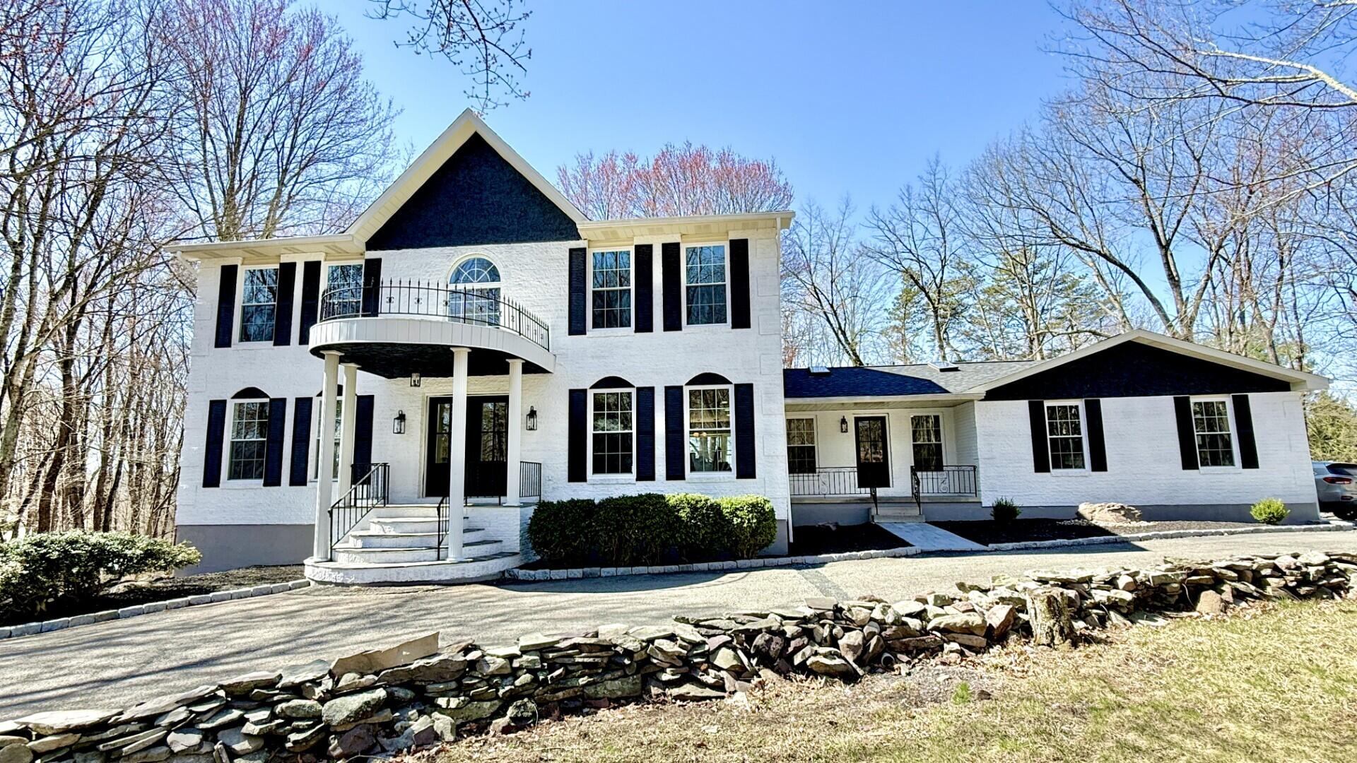 609 Sunlite Lane, Stroudsburg, Pennsylvania image 3