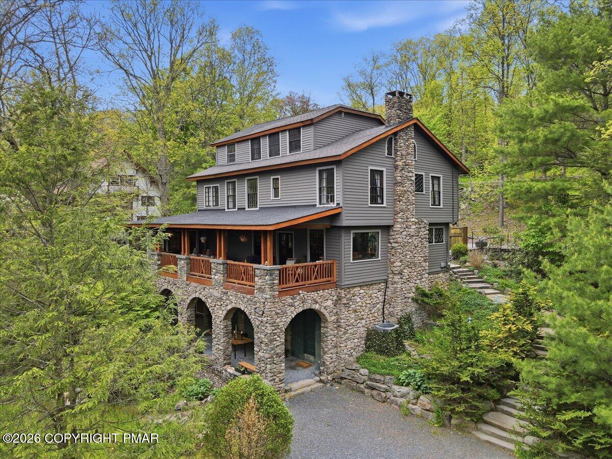 223 Huckleberry Lane