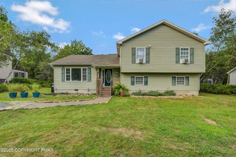 261 Clearview Drive Long Pond PA 18334