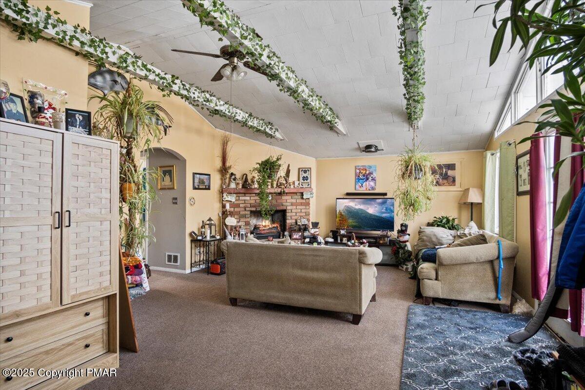 129 Buck Run Drive, Milford, Pennsylvania image 10