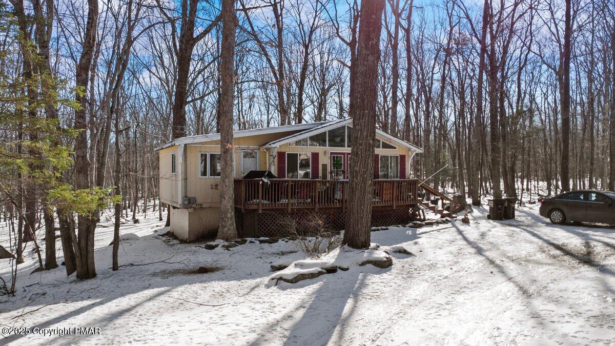 129 Buck Run Drive, Milford, Pennsylvania image 2