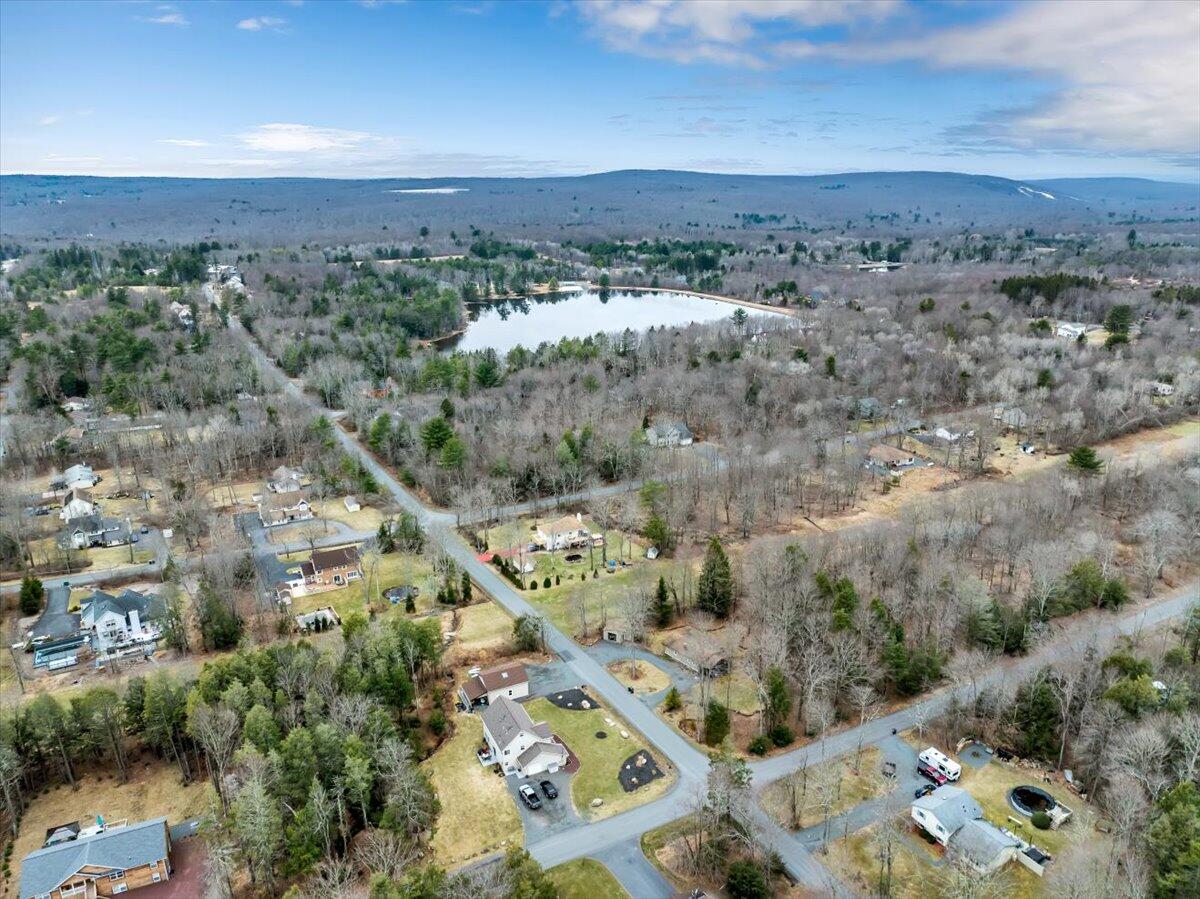 154 Cranberry Drive, Blakeslee, Pennsylvania image 4