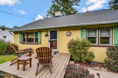 229 3rd Street Pocono Pines PA 18350