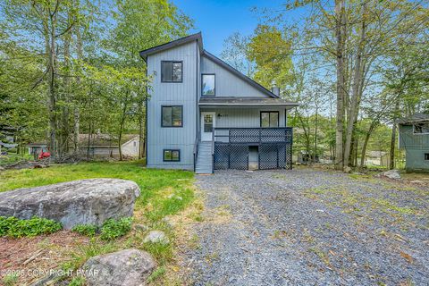 8498 Bumble Bee Way Tobyhanna PA 18466