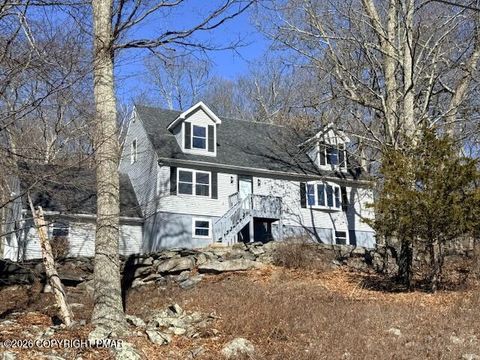 Homes For Sale - 459 Pocono Boulevard<br/> Pike County, Bushkill, PA 18324