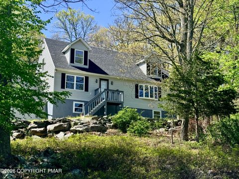 Homes For Sale - 459 Pocono Boulevard<br/> Bushkill, PA 18324