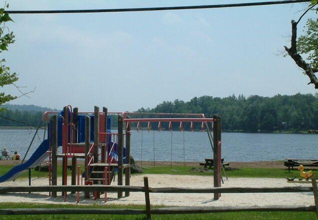 9-1505-15 Wyomissing Dr, Pocono Lake, Pennsylvania image 4