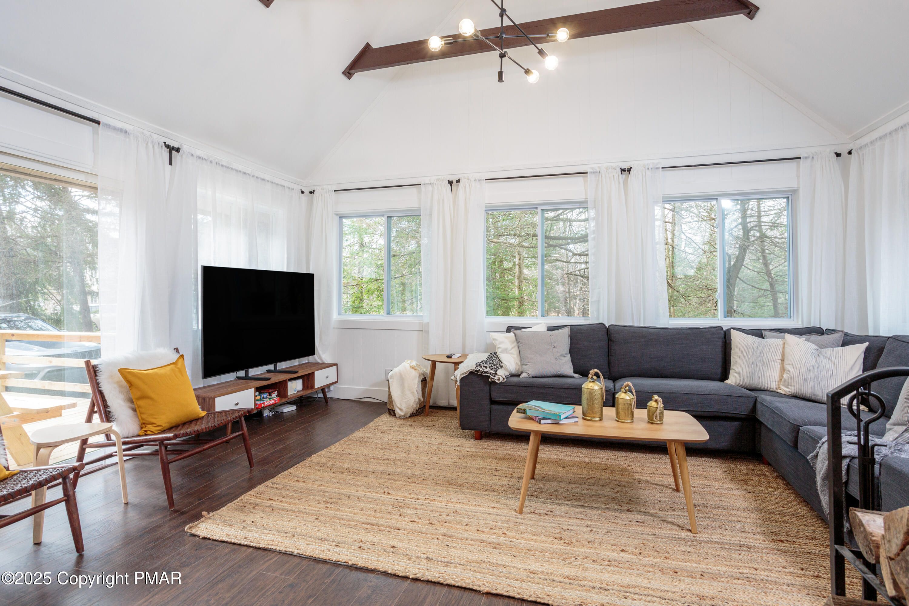 619 Washington Place