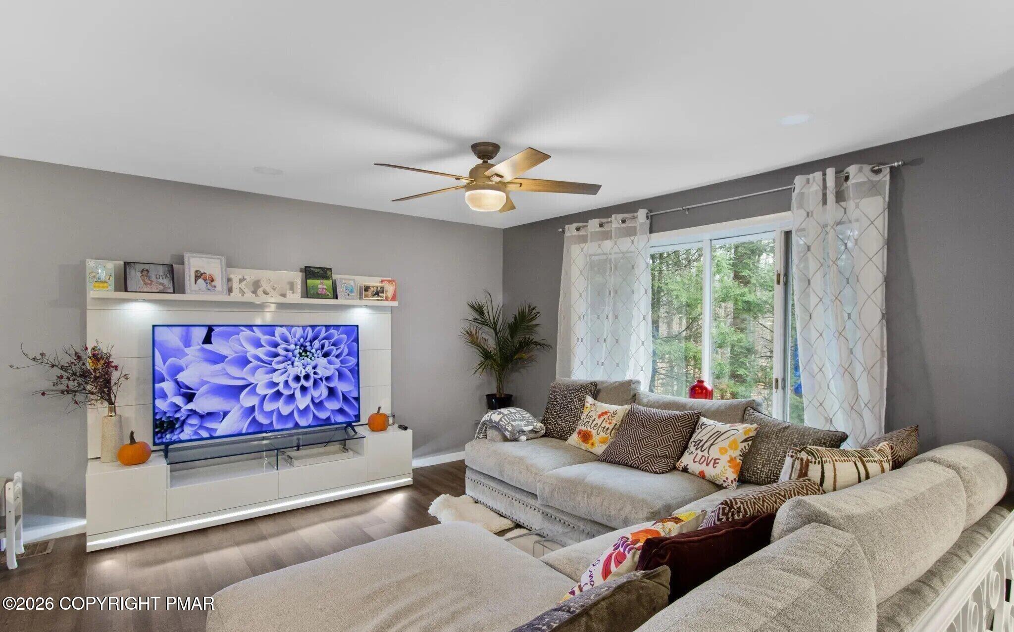 113 Cresthill Circle