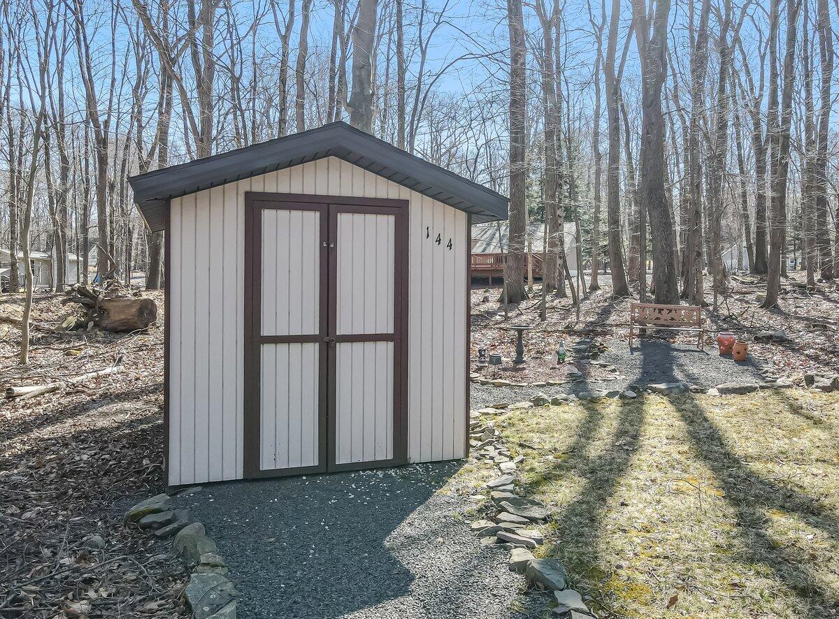 144 Beech Lane, Pocono Lake, Pennsylvania image 27