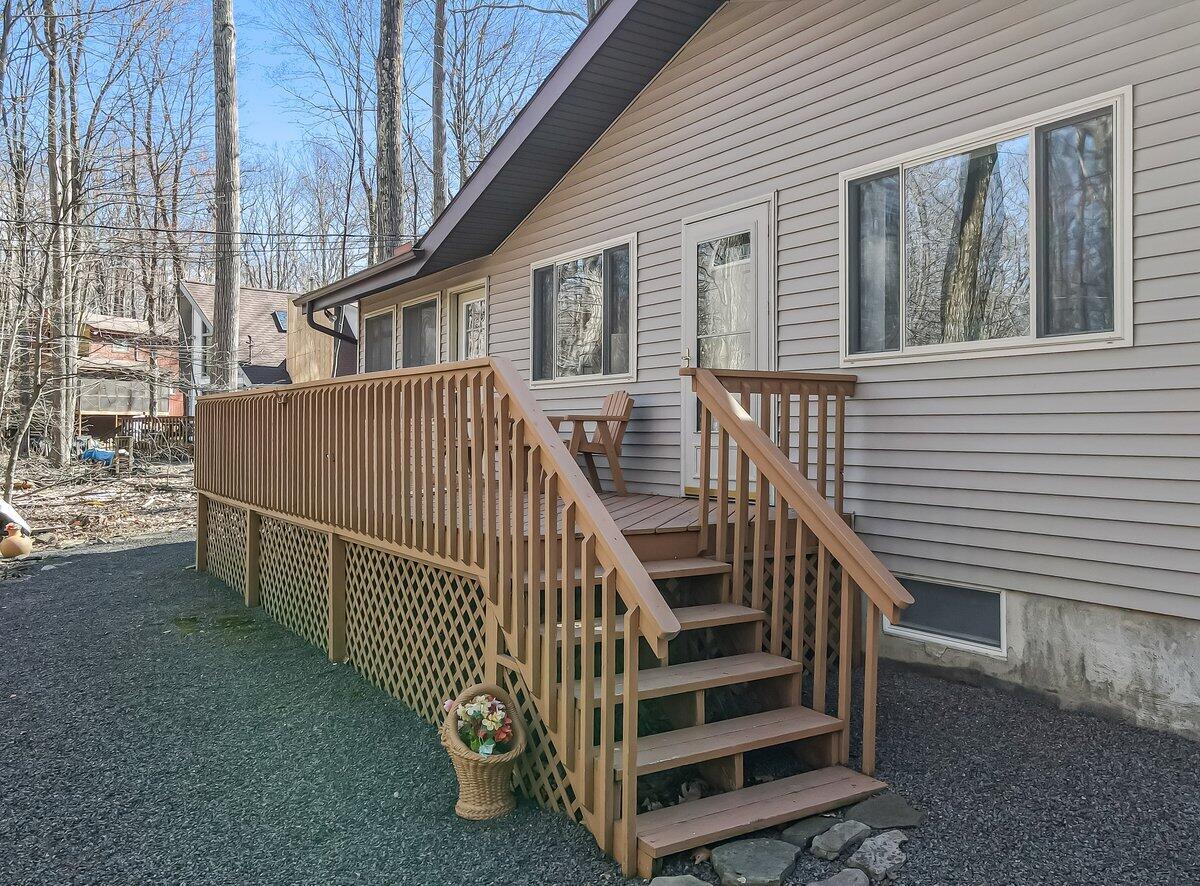 144 Beech Lane, Pocono Lake, Pennsylvania image 3