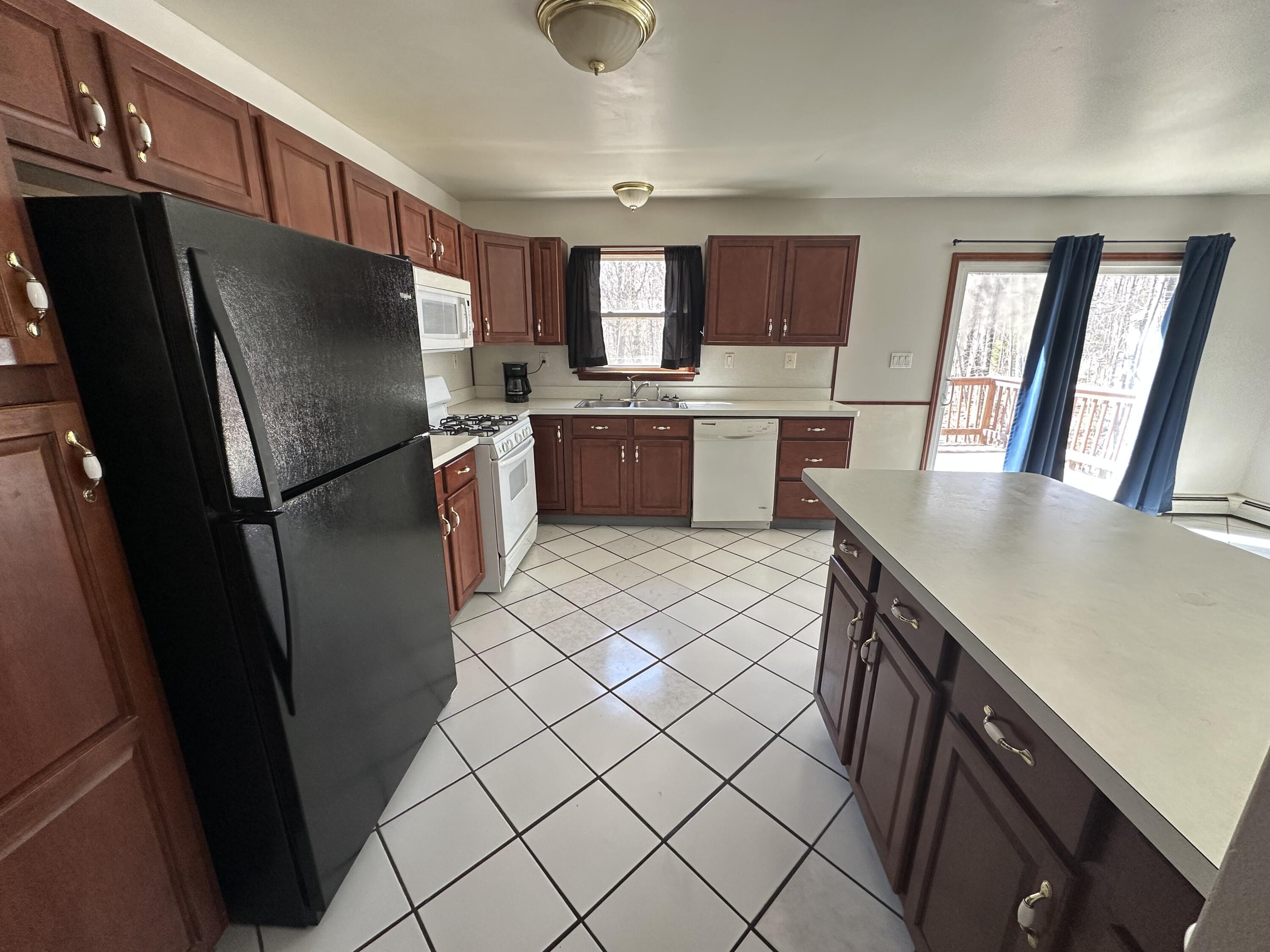 1240 Howeytown Road, East Stroudsburg, Pennsylvania image 8