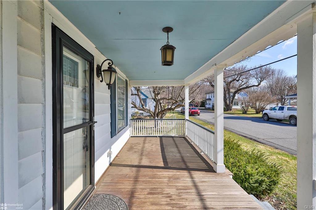 6496 2nd Avenue, Martins Creek, Pennsylvania image 5