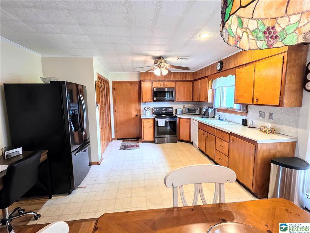 280 S 9th Street, Lehighton, Pennsylvania image 5
