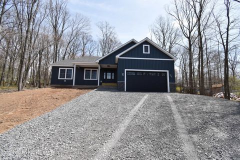 Homes For Sale - 12415 Mountain Laurel Drive<br/> Monroe County, East Stroudsburg, PA 18302