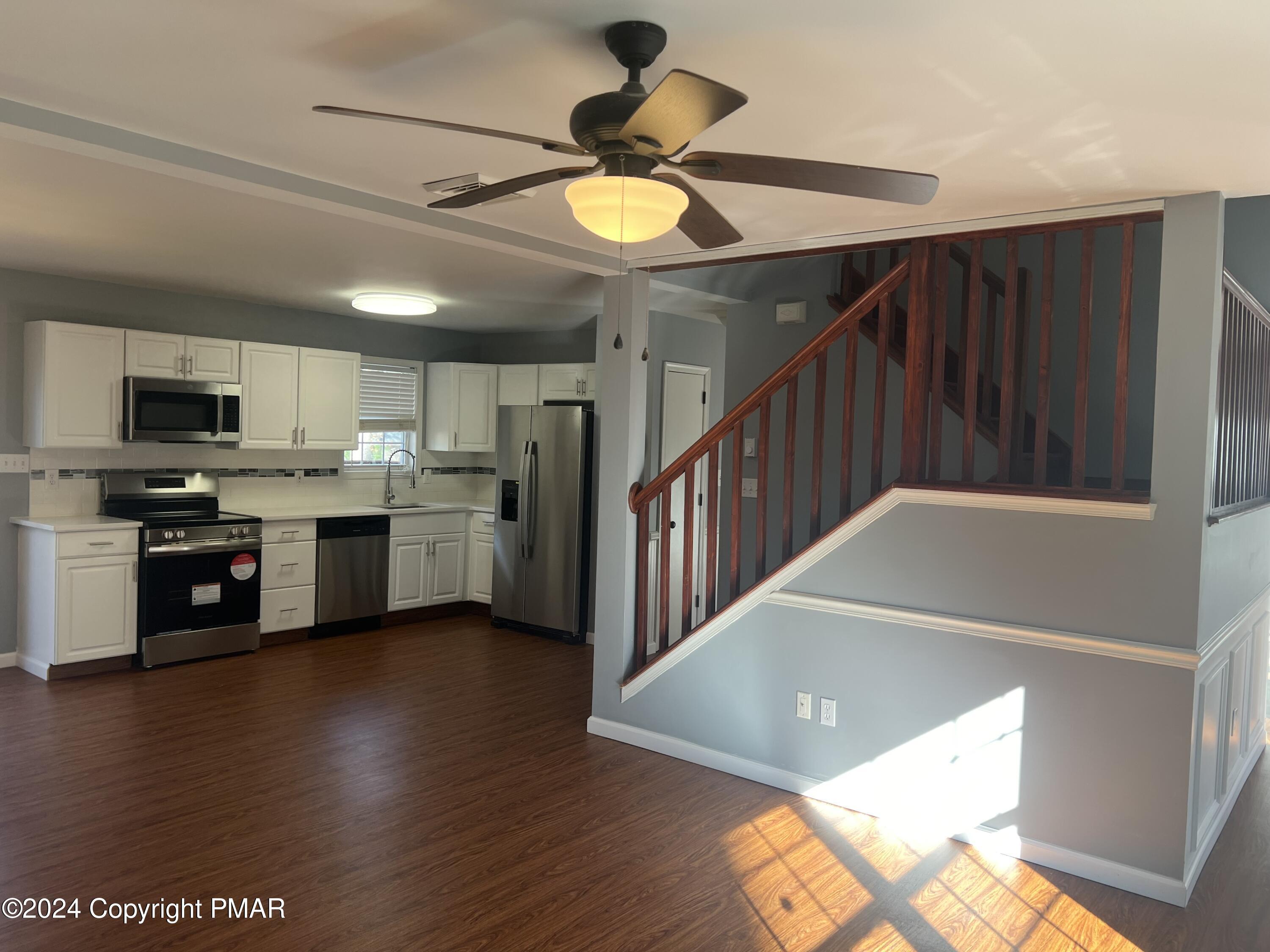 7109 Pine Grove Drive