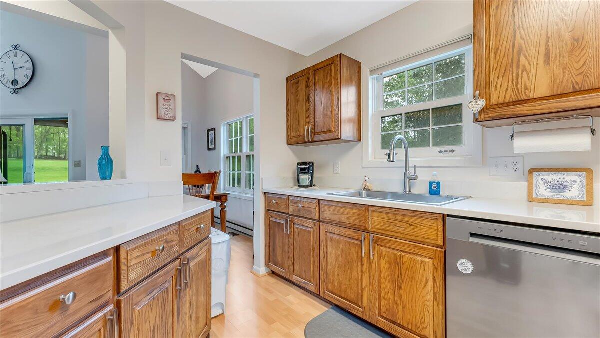 2196 Oak Hill Drive, Buck Hill Falls, Pennsylvania image 15
