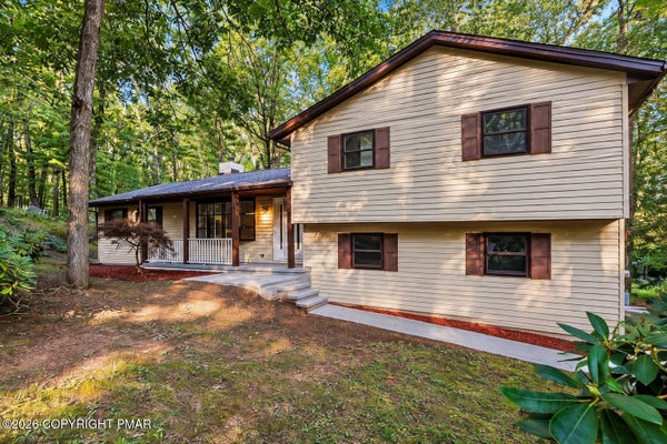 516 BLACK OAK DR, TANNERSVILLE, PA 18372 - Image bfcda2717bd2f7a3b118c27e902bc82d/3206918354