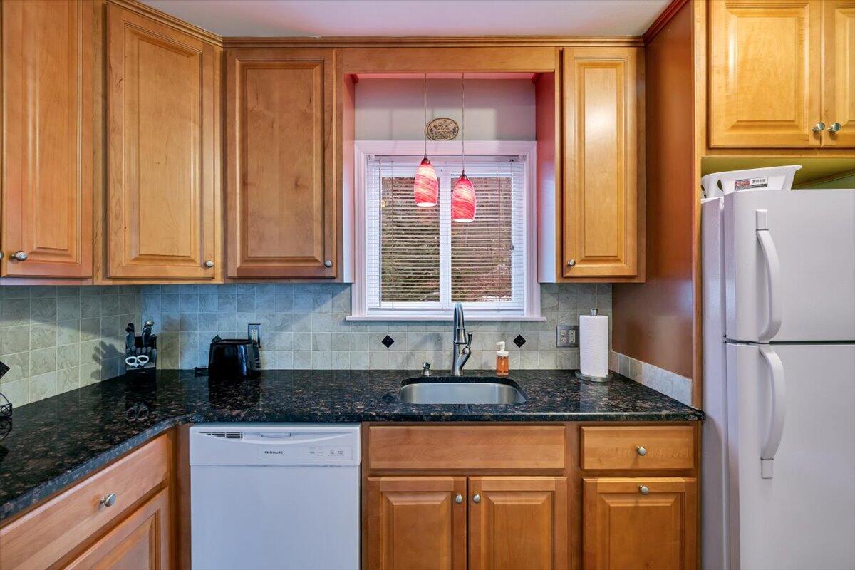 5 Middle Village Way, Tannersville, Pennsylvania image 7