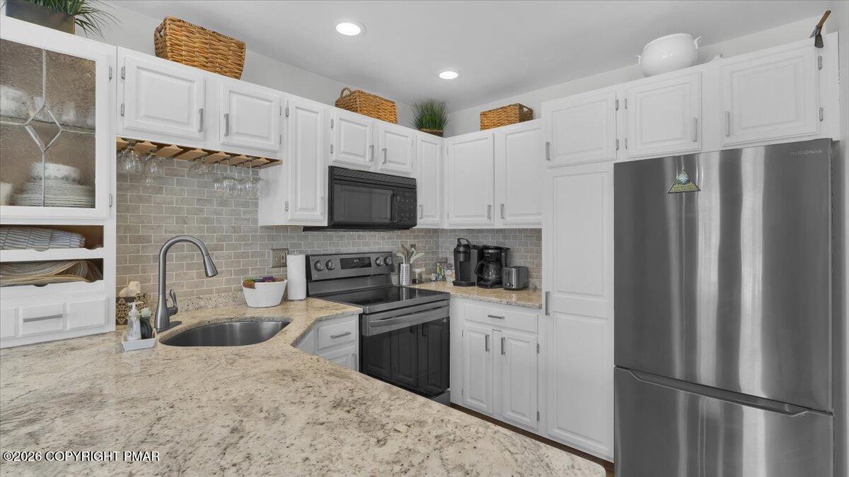 22 Mountainwoods Drive