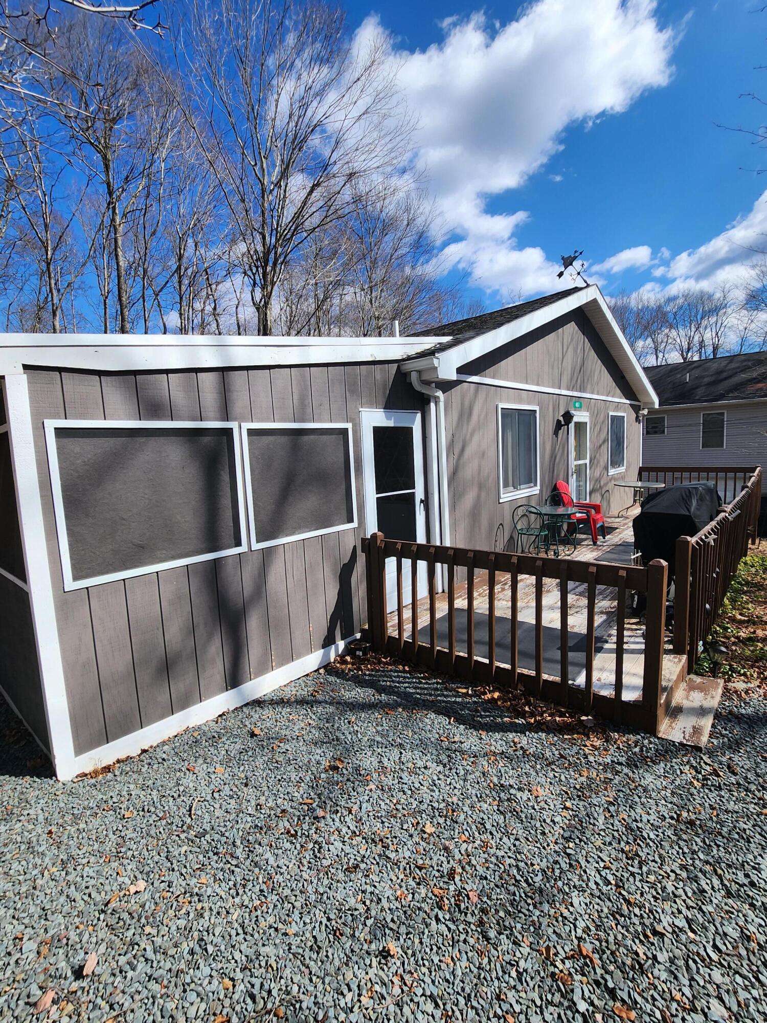 457 Maxatawny Drive, Pocono Lake, Pennsylvania image 5