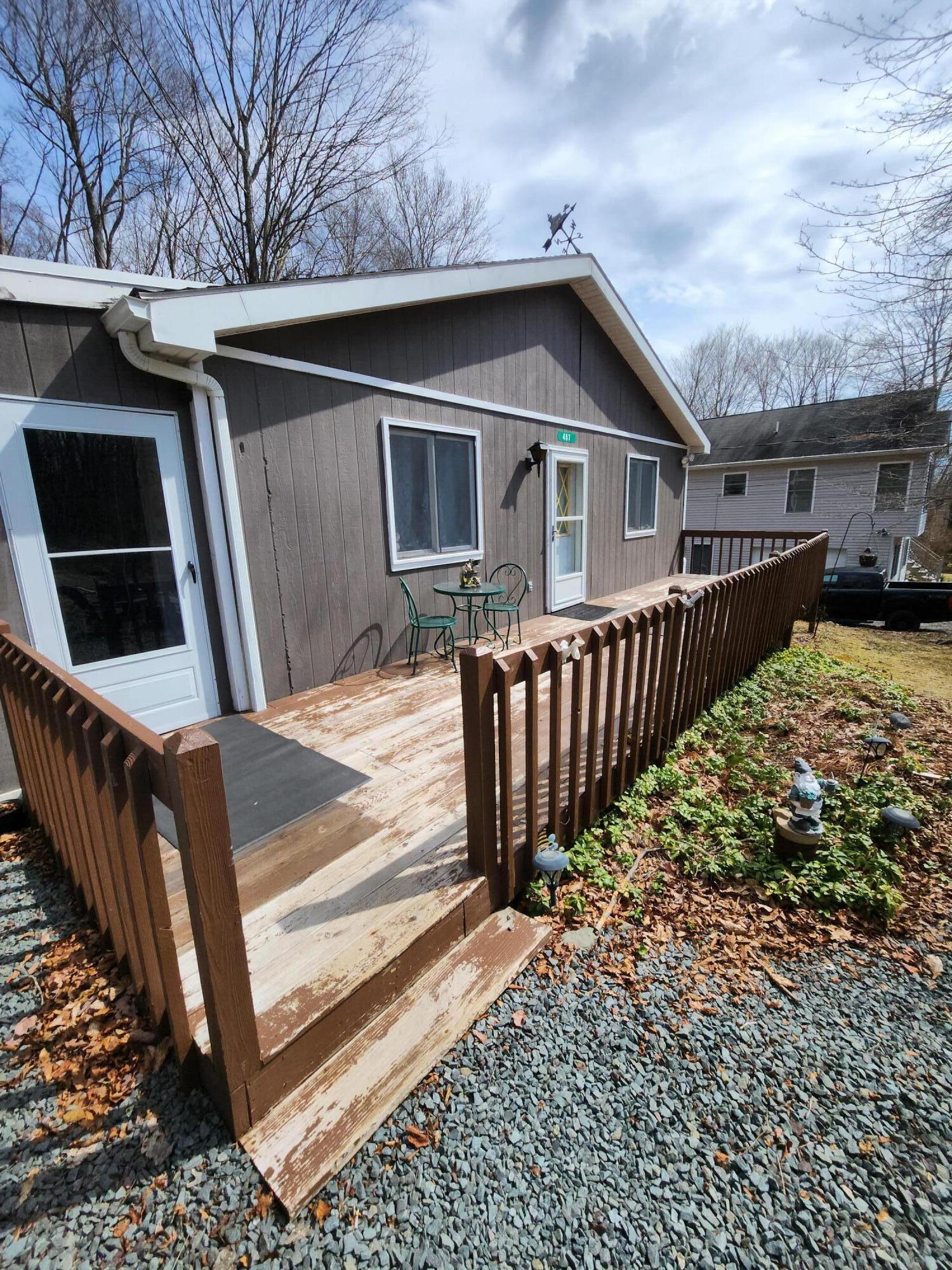 457 Maxatawny Drive, Pocono Lake, Pennsylvania image 3