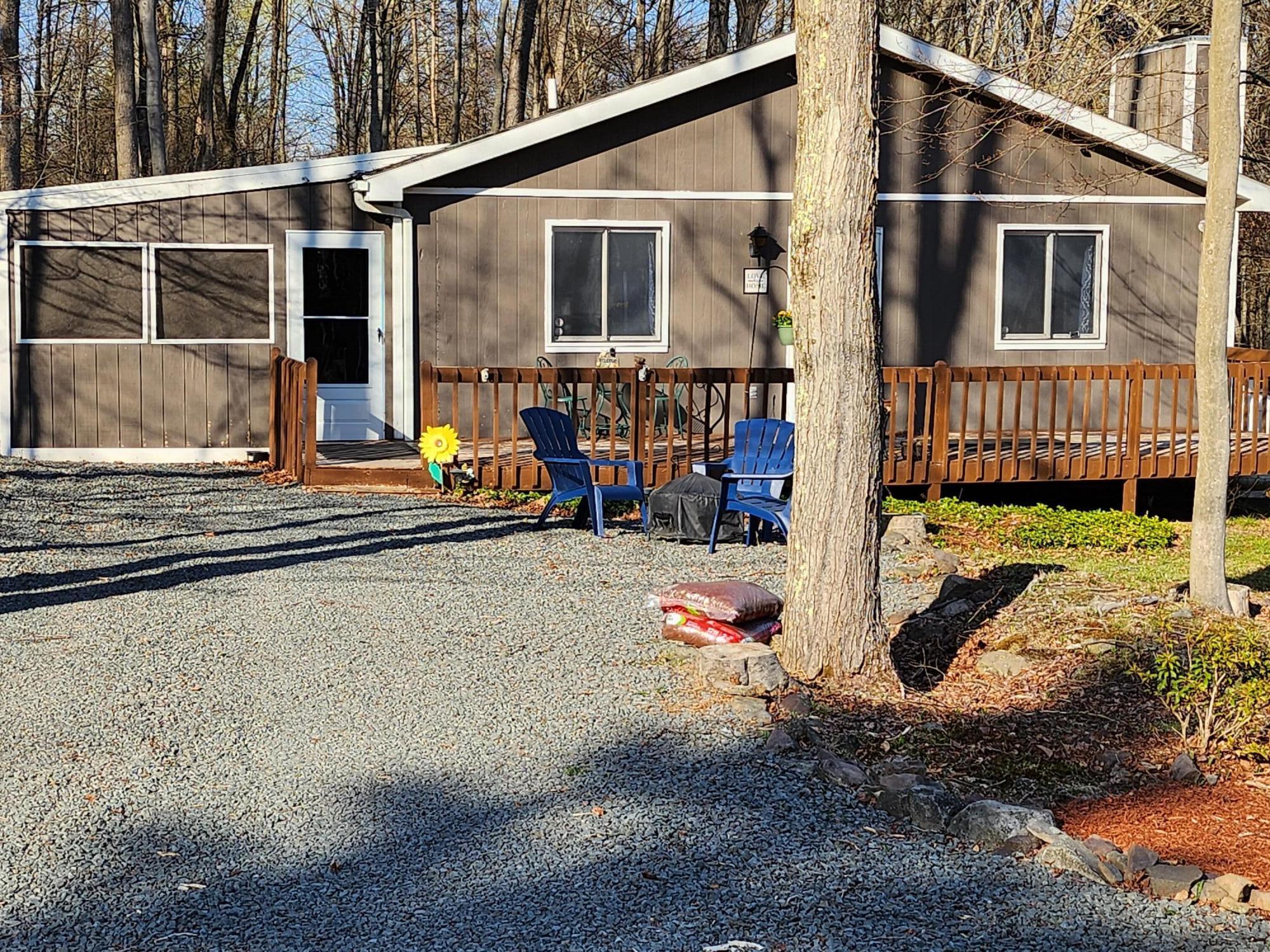 457 Maxatawny Drive, Pocono Lake, Pennsylvania image 1