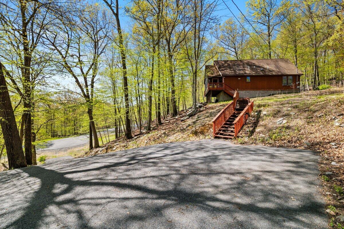3125 Northampton Court, Bushkill, Pennsylvania image 5