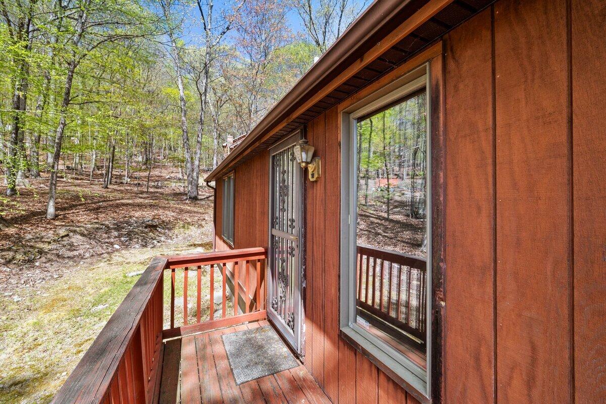 3125 Northampton Court, Bushkill, Pennsylvania image 3
