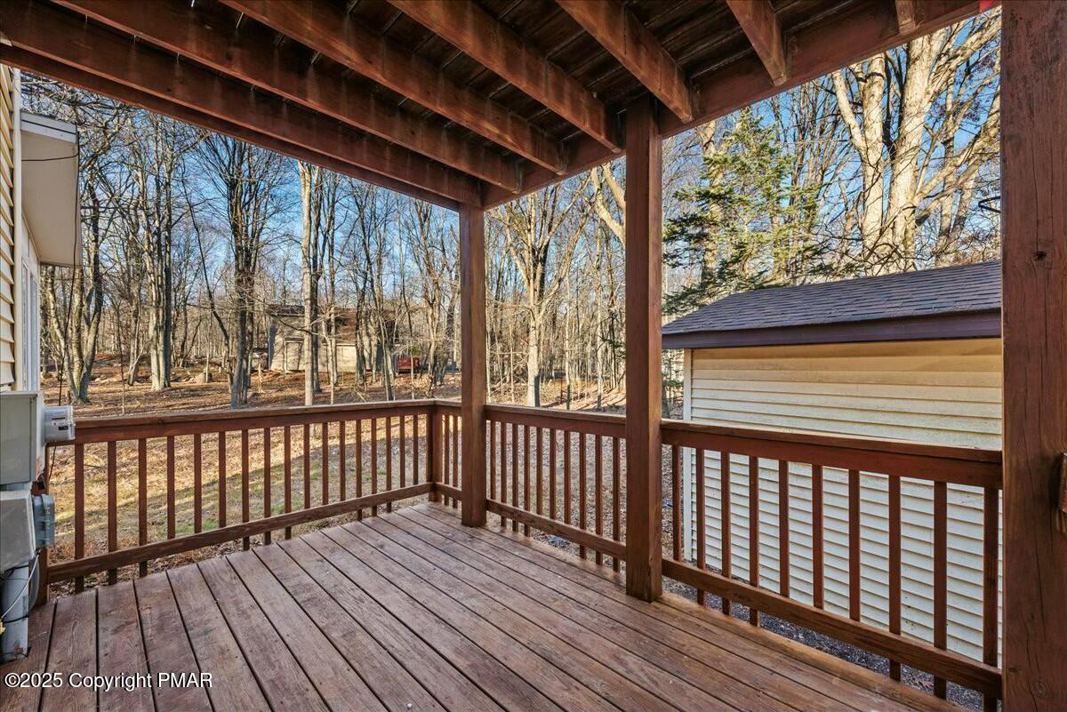 57 Frost Ln Lane, Albrightsville, Pennsylvania image 2