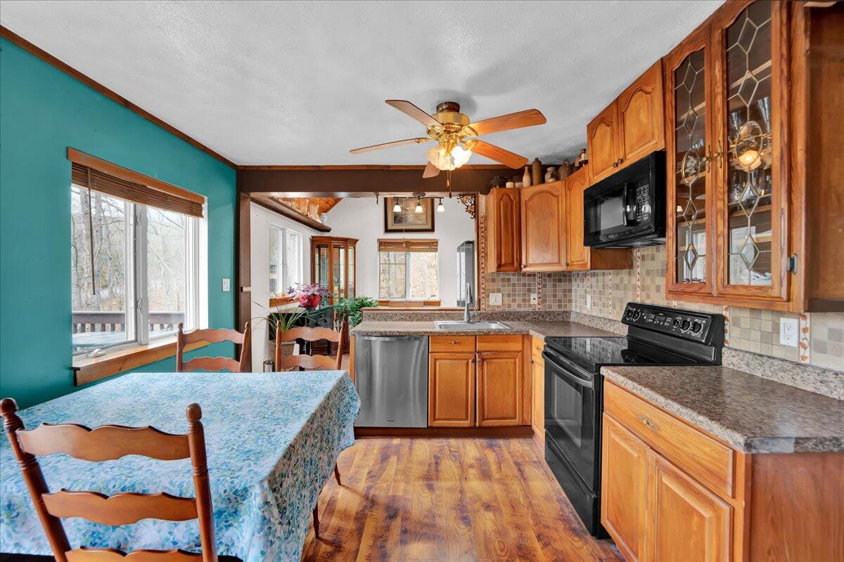 338 Canterbury Road, Bushkill, Pennsylvania image 3