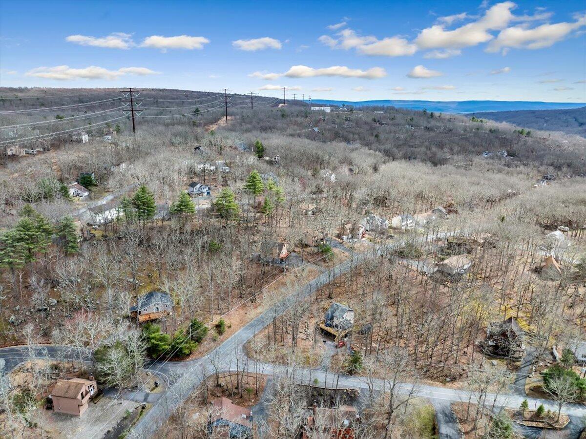 338 Canterbury Road, Bushkill, Pennsylvania image 46