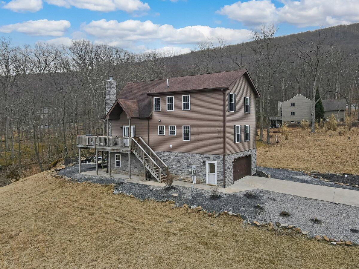 16 Delaware Drive, Hazleton, Pennsylvania image 2