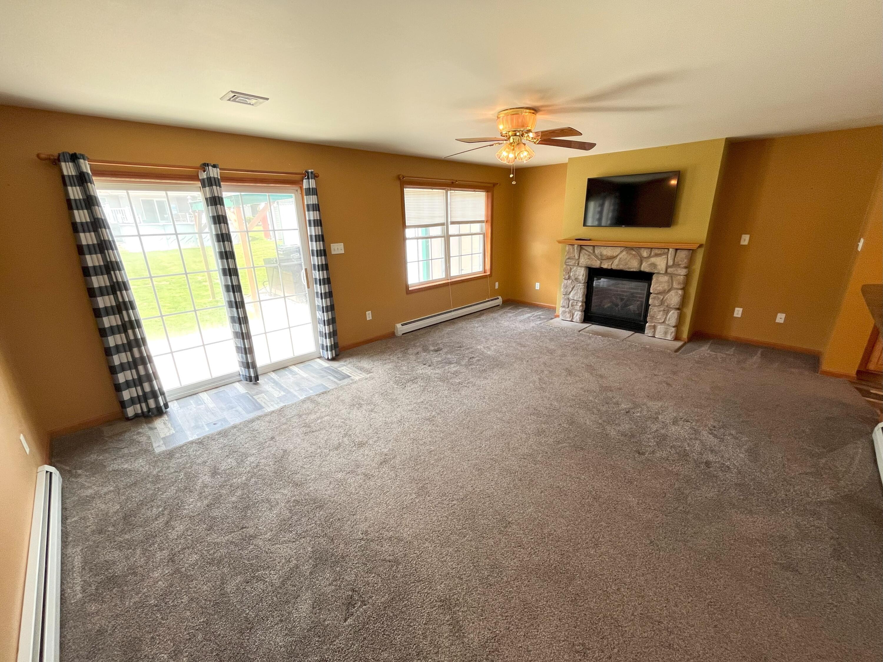 58 Woodlawn Drive, Lehighton, Pennsylvania image 3
